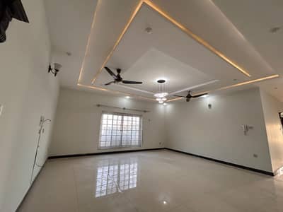 b17 1kanal upper portion available