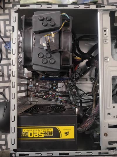 Custom Built PC | i5-4590 | 8GB | MSI H81M-P33