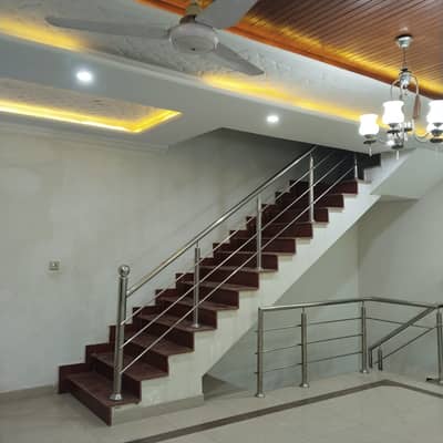 7 marla Full house 5 bedroom gass Available for rent Abubakar block