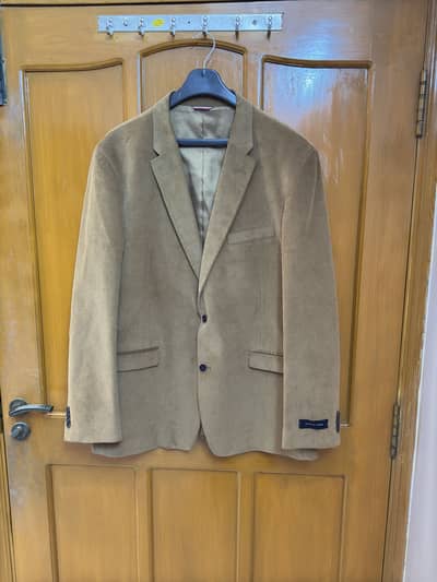 Original Tommy Hilfiger Coat – Perfect for Formal Wear 