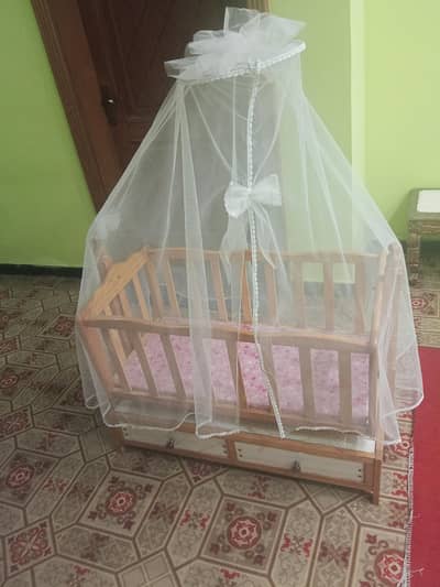 baby cot