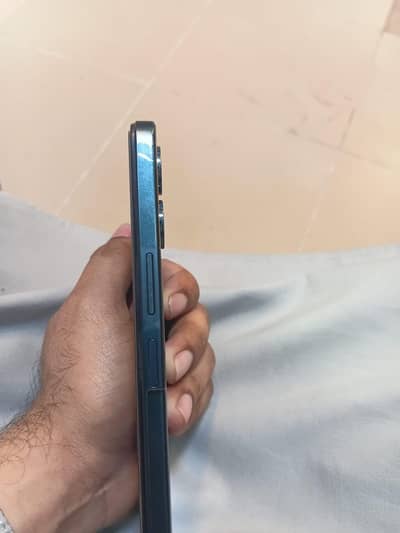 Vivo Y04 Mobile Phone For Sale | Good Condition | Strong