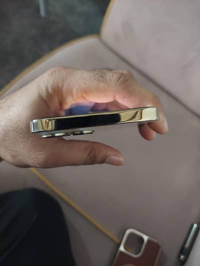 I phone 13 pro max 256 GB