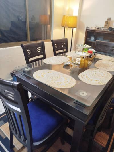 6 person dinning table