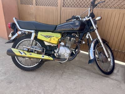 Self start 125 bike