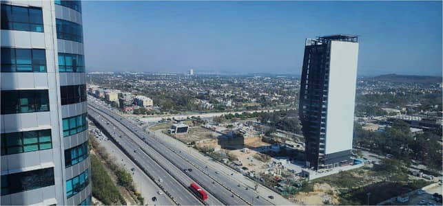 New blue area Brand store 5000sqft floor for rent