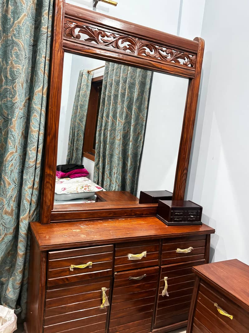 Bed with 2 Side Table and Dressing Table(WITHOUT MATTRESS) 4