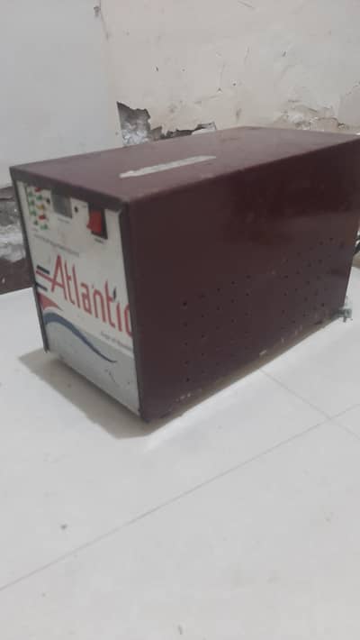 UPS 2000 Watts for sale.