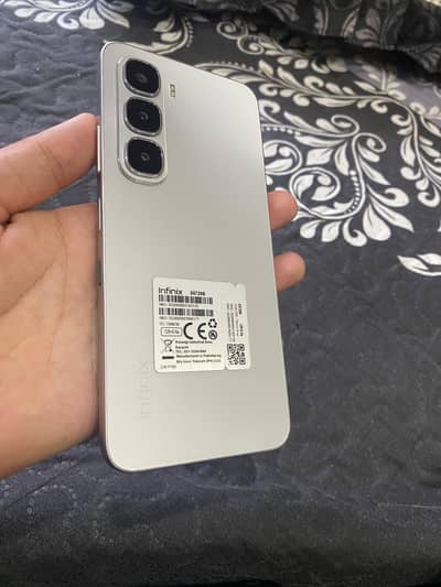 infinx hot 60i 6+6 128gb full box 10month warranty ma h