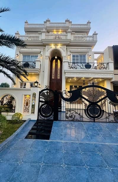 In Citi Housing Society You Can Find The Perfect Prime Location House For sale