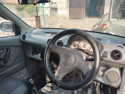 santro 2003 executive