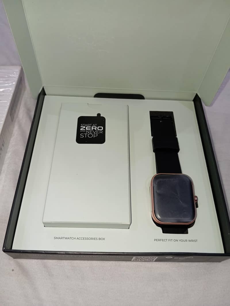 Ignite Smartwatch by Zero 2