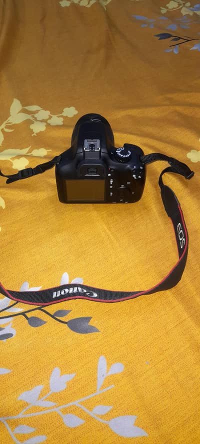 canon 4000d brand new condtion mai  hai uk made hai aur waha hi used h