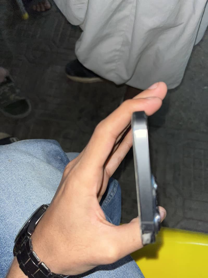 I phone 13 pro max 2