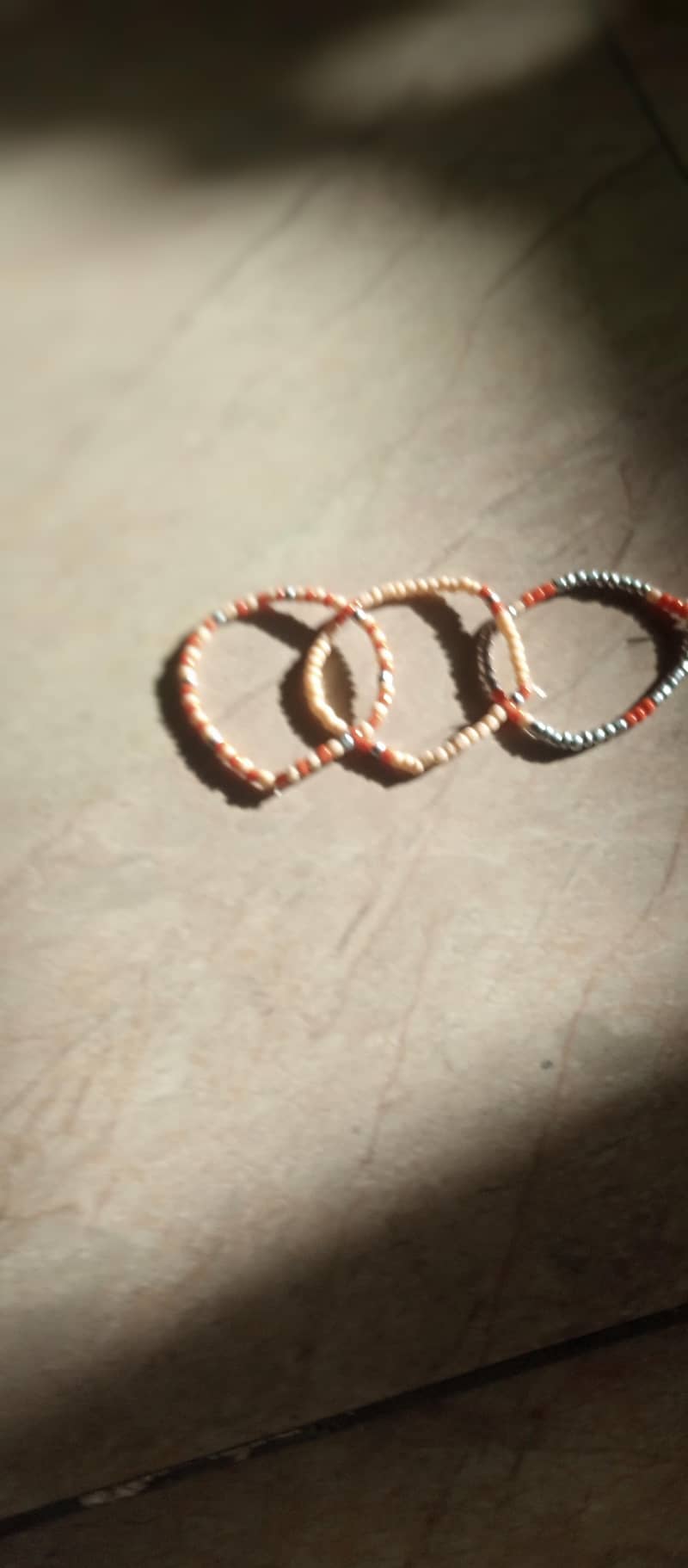 seed bracelets 0