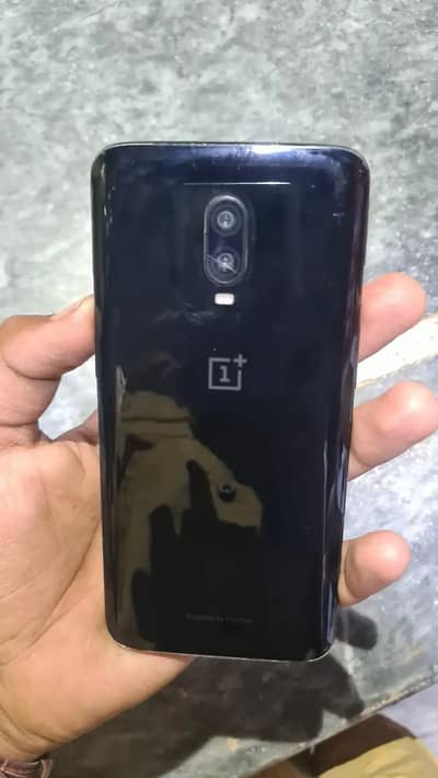 One Plus 6T in Lahore