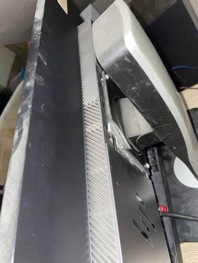 MONITOR 9/10 CONDITION 75 HZ GAMING MONITOR