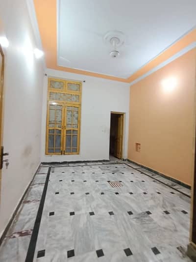 A Prime Location 5 Marla House In Warsak Road Is On The Market For rent