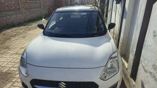 Suzuki Swift 2022 model GL Lush condition