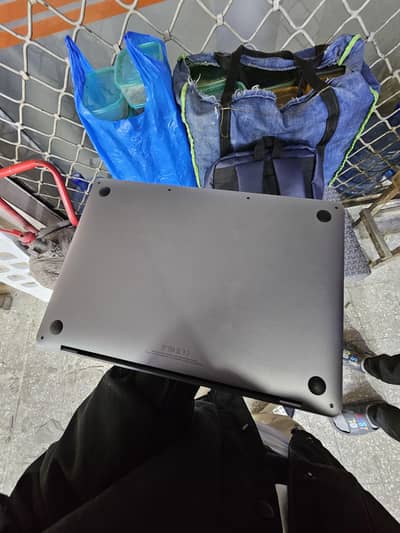 Macbook pro M2 8/512 2021