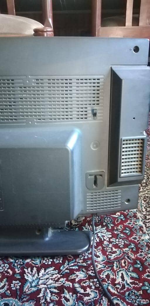 Sharp LCD Colour TV 6