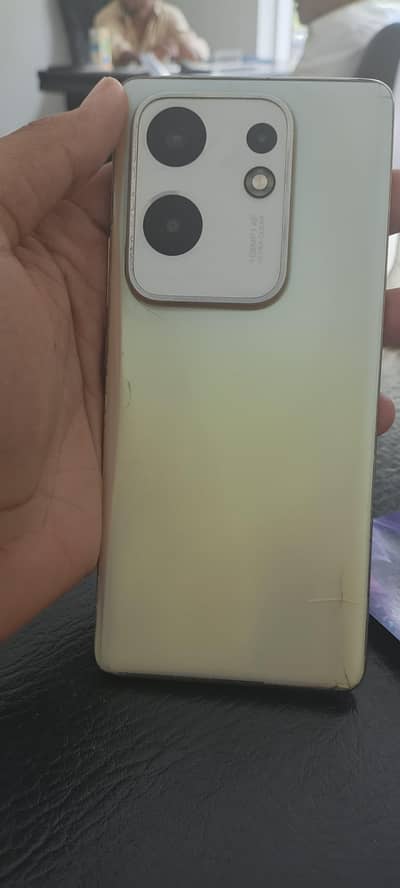 infinix Zero 30 8 256 gb all ok woth box onliy galss break