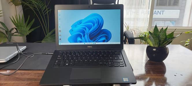 Dell latitude core i5 7 Gen