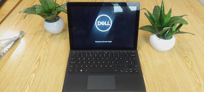 Dell latitude 2 in 1 Intel core i5 8th  Gen