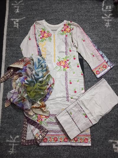 3pc chicken lawn by shaista