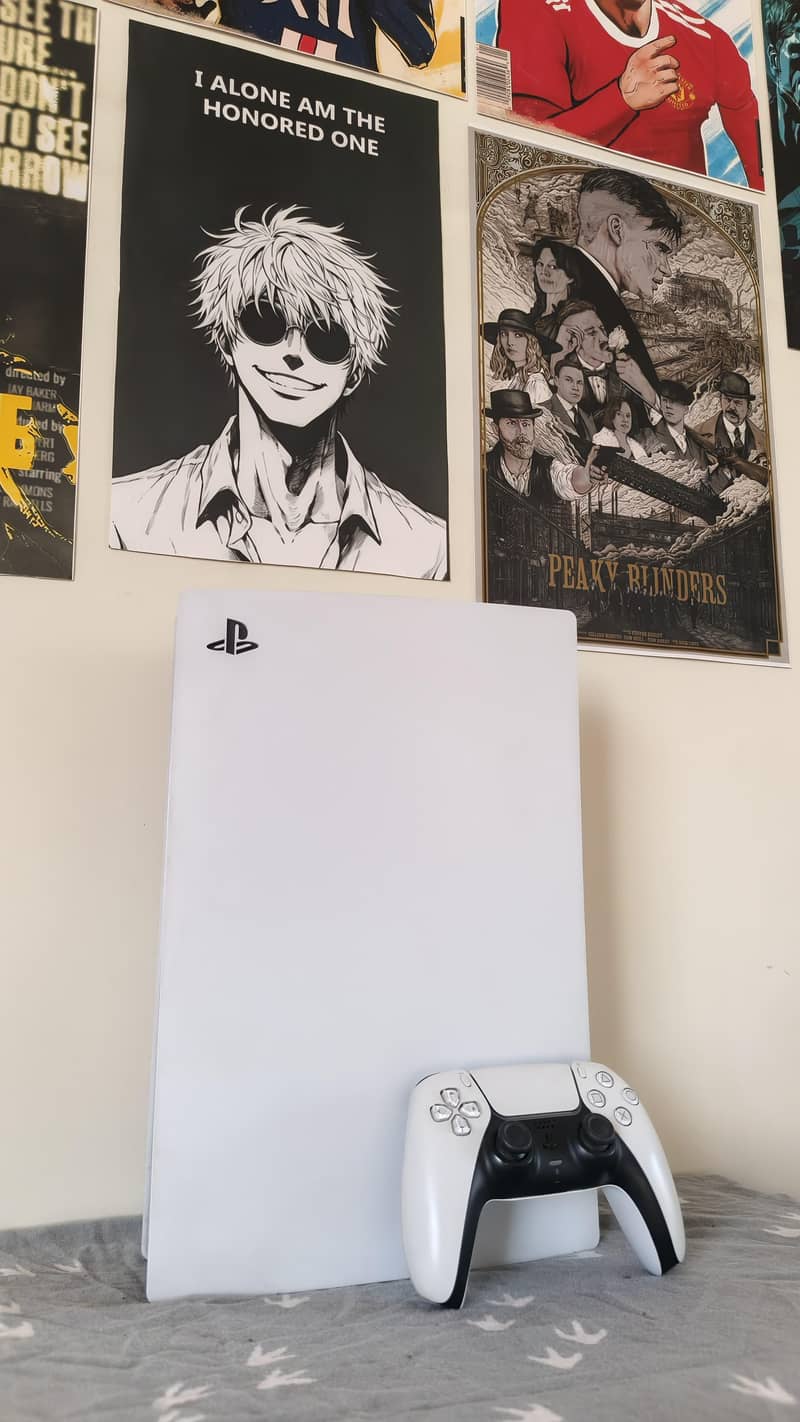 PS5 DISC EDITION WITH EXTRA CONTROLLER 0