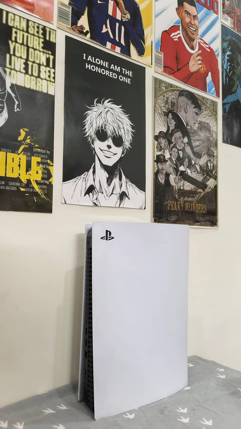 PS5 DISC EDITION WITH EXTRA CONTROLLER 1