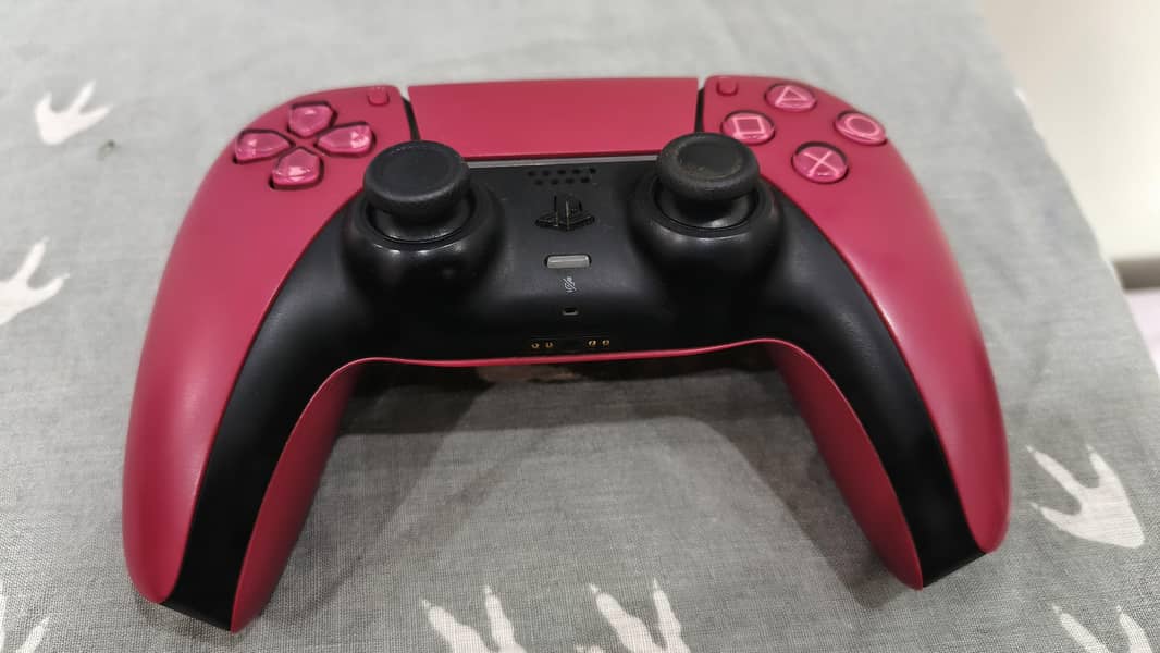 PS5 DISC EDITION WITH EXTRA CONTROLLER 9