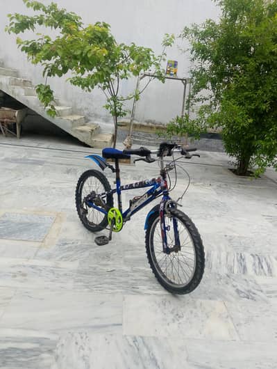 10/10 condition 6 Gear Made in Japan  speed meter Colour Blue