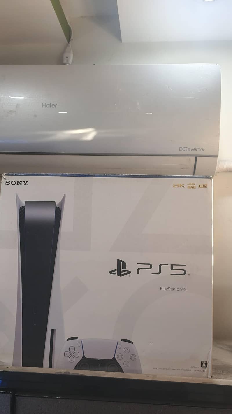 PS5 DISC EDITION WITH EXTRA CONTROLLER 15