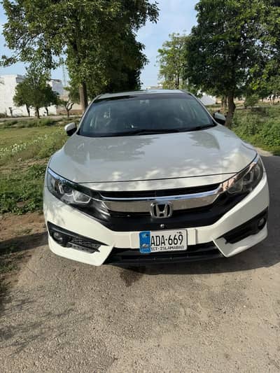 Honda Civic Oriel 1.8 i-VTEC CVT 2017