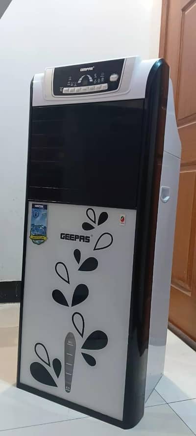 2 months used fancy Geepas Air Cooler