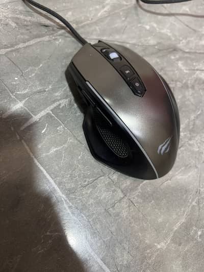 Gamenote rgb gaming mouse brand new just two months used in care