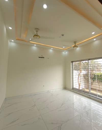 1 Kanal House Lower portion For Rent DHA Phase 7