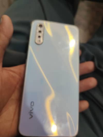 vivo s1 display finger 4/128 with box and cover good condition