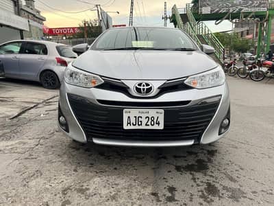 Toyota yaris 1.5 ativ cvt 2022 full loaded