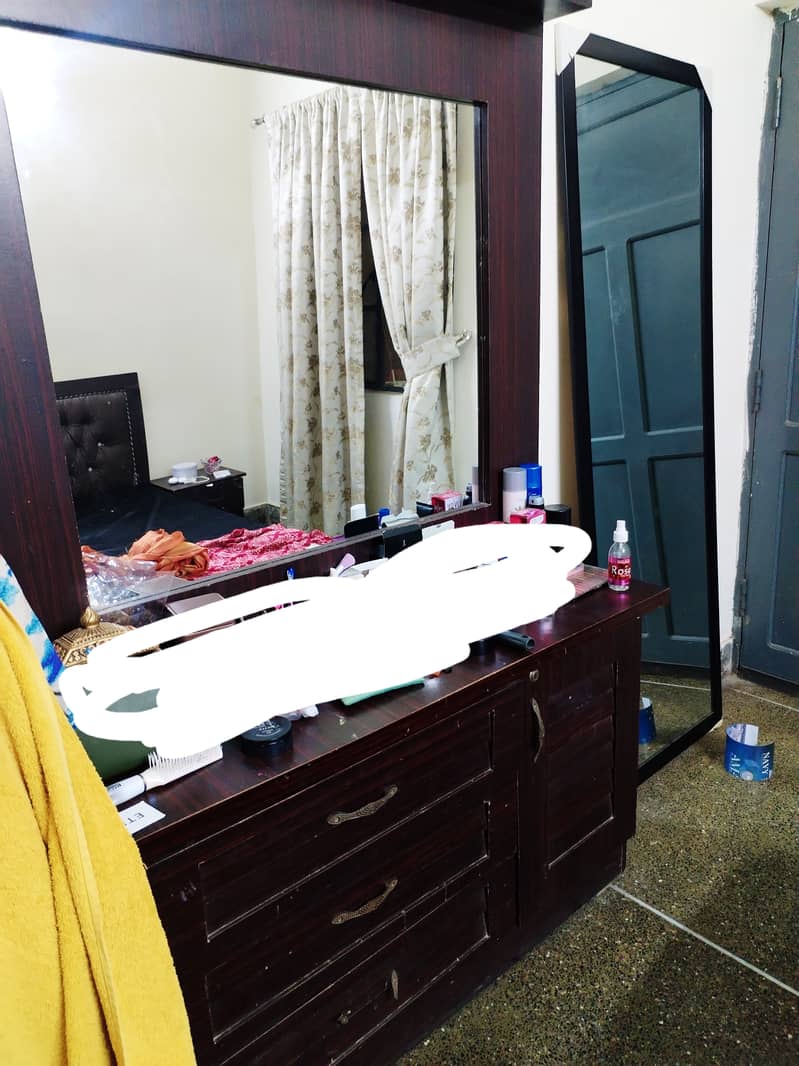 Dressing Table 0