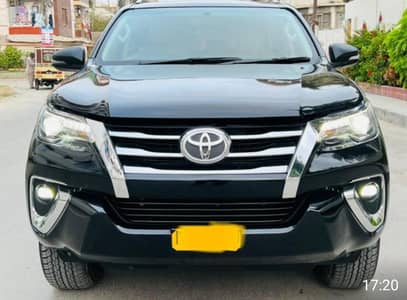 TOYOTA FORTUNER V PATROL 2018  1 DOOR TOUCH UP ISLAMABAD RAGISTERD