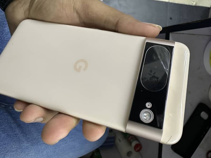Google Pixel 8 5