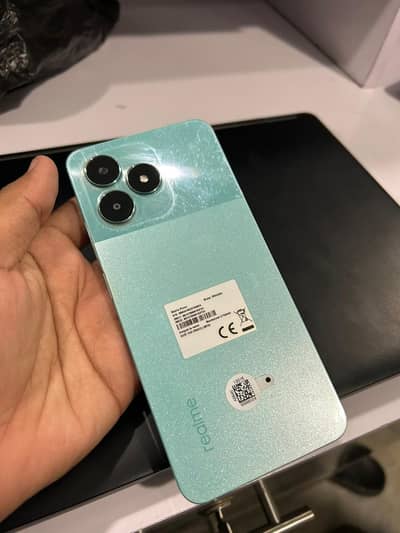 Realme c51 4/64 complete saman 10 by 10 condition