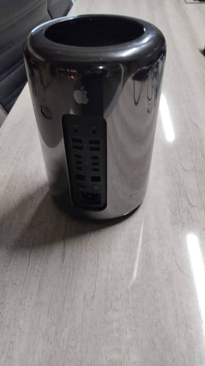 MacPro6,1