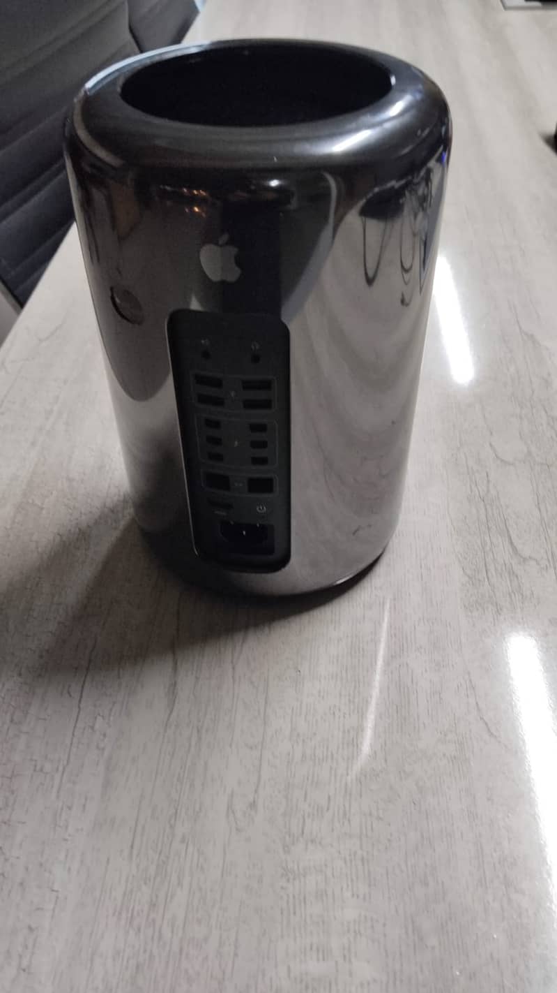 MacPro6,1 0