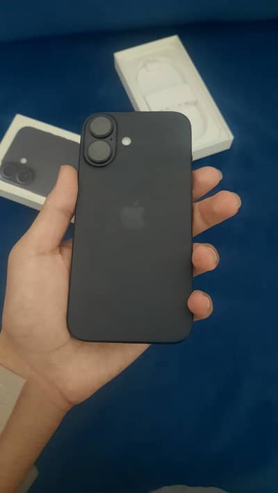 iPhone 16 non Pta jv with box in Apple warrenty