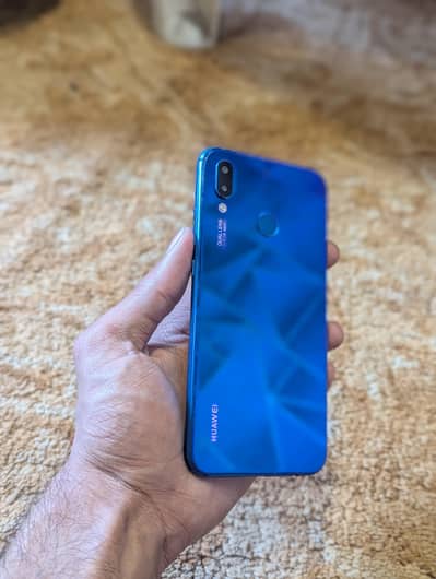 Huawei P20 Lite  (4/128)