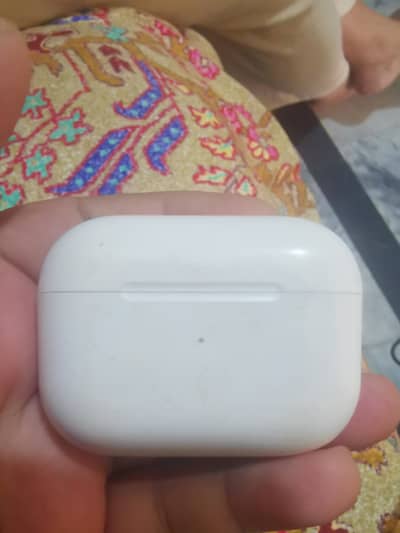 apple airpods pro 2 2nd generation listening