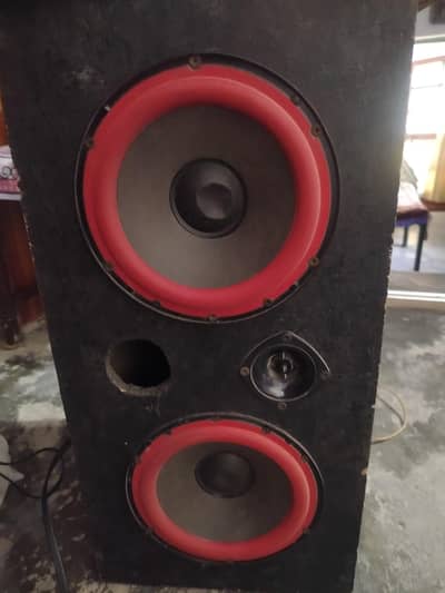 LG Speaker 8 Inch & Amplifier.